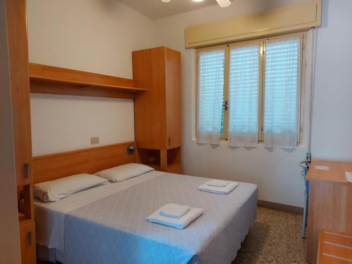 Albergo Alla Nave Lignano Sabbiadoro Esterno foto