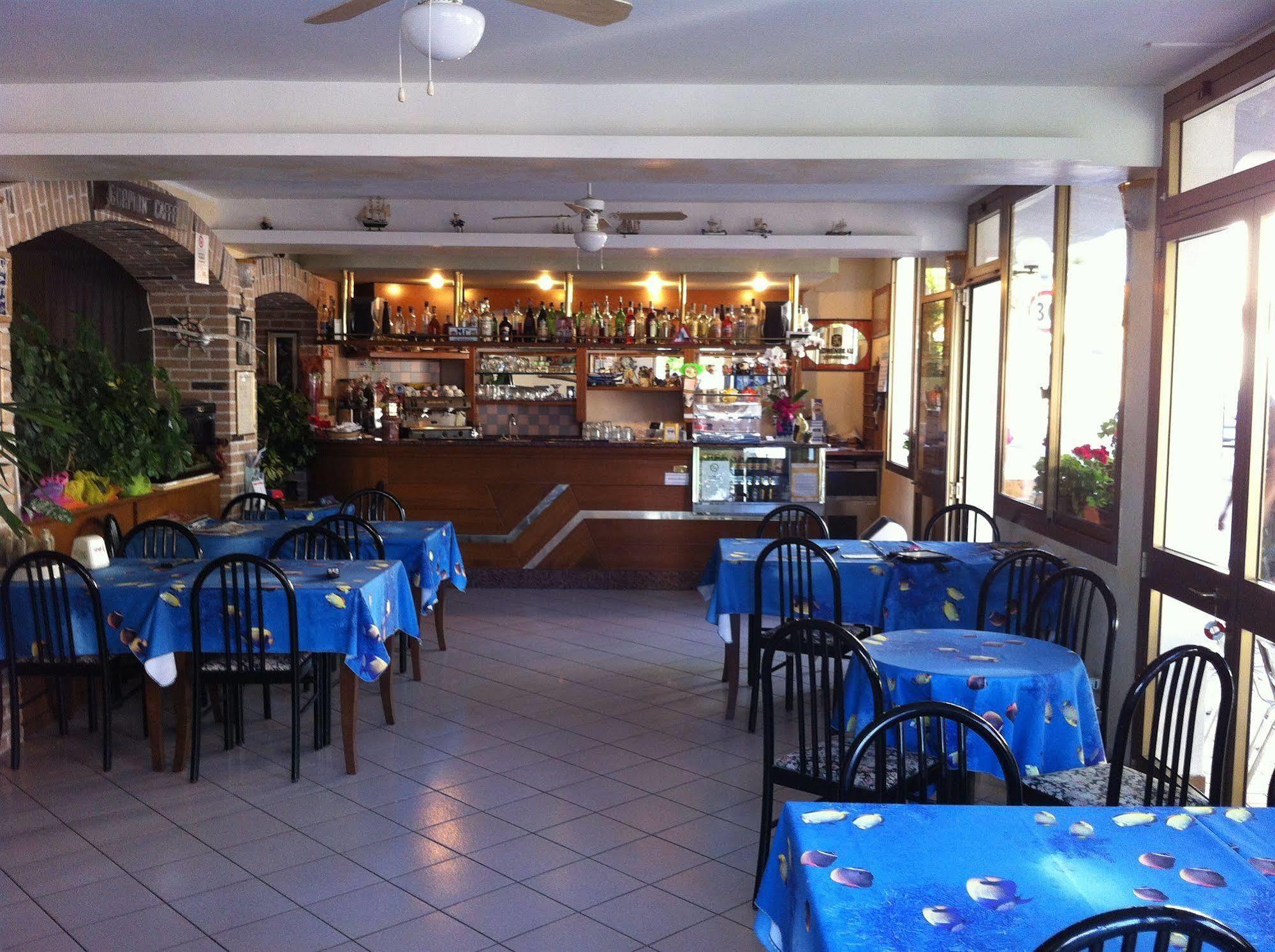 Albergo Alla Nave Lignano Sabbiadoro Esterno foto