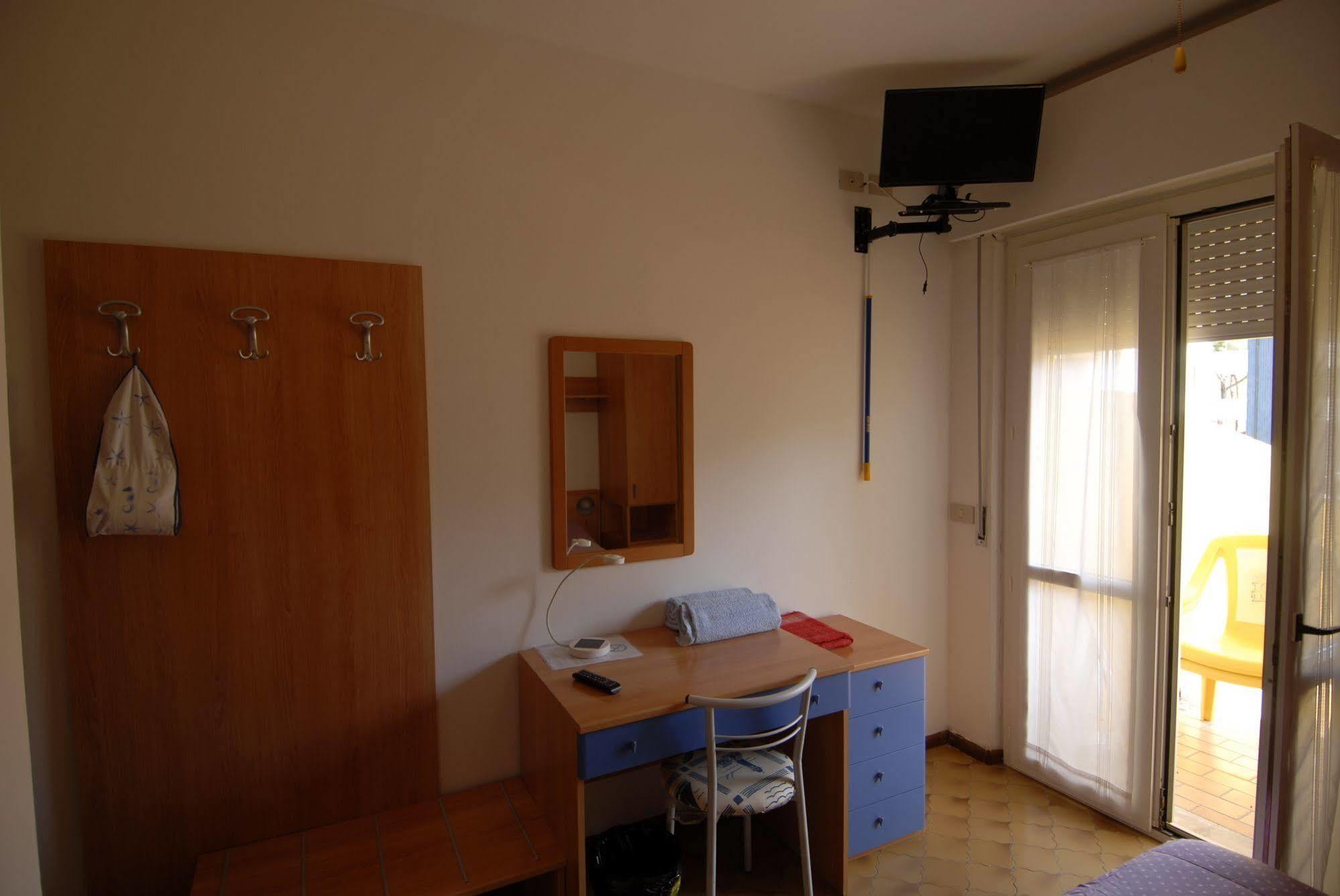 Albergo Alla Nave Lignano Sabbiadoro Esterno foto